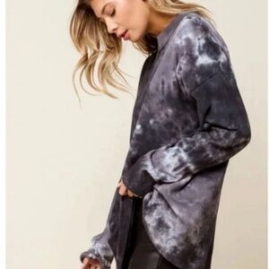 Women's Tie-Dye Long Sleeve Top